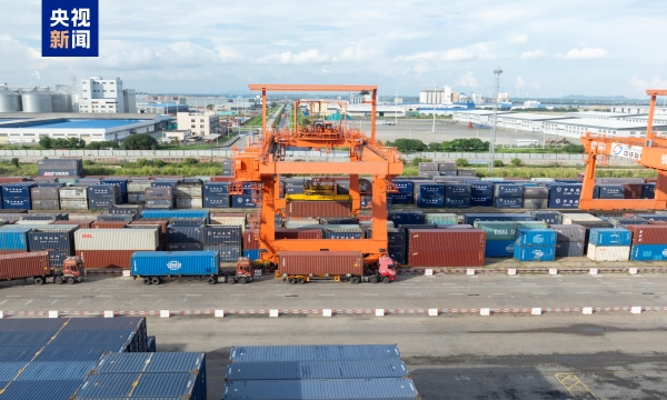 今年上半年西部陆海新通道班列运量同比增长76.9%